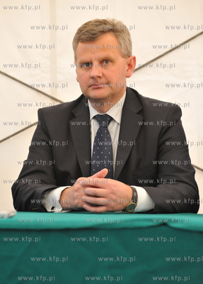 Stocznia Gdansk. Wodowanie jednostki COMBIDOCK IV....