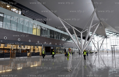 Gdansk, Rebiechowo. Prace wykonczeniowe terminala T2...