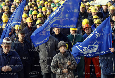 Gdynia. Stocznia Gdynia S.A.. Wiec zorganizowany przez...