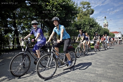 Sopot. FLASHMOB rowerzystów w zwiazku z ograniczeniem...
