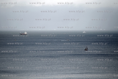 Zatoka Gdanska widziana z gdynskiego klifu.

09.10.2012
fot.Krzysztof...