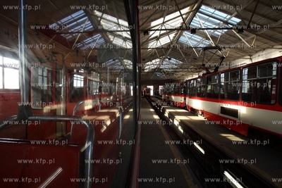 Zajezdnia tramwajowa w Gdańsku Nowym Porcie.
17.03.2015
fot....