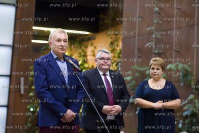 Europejskie Centrum Solidarności. Wystawa prac bursztynnika...