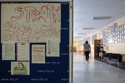 Gdańsk. Strajk nauczycieli w Szkole Podstawowej nr...