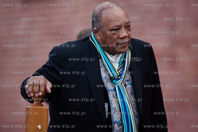 Gdansk. Dziedziniec Polskiej Filharmoni Baltyckiej....