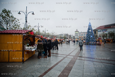 Sopot. Plac Przyjaciol Sopotu. Jarmark Bozonarodzeniowy.
14.12.2013
fot....