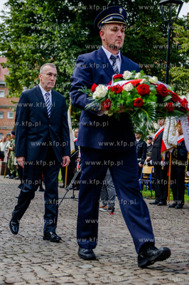 Gdansk. Msza Swieta na placu Obroncow Poczty Polskiej...