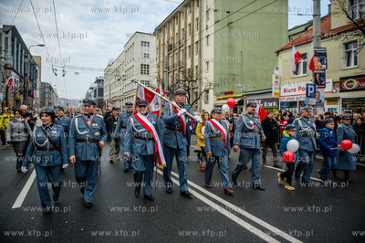 Gdynskie Urodziny Niepodleglej. Parada Niepodleglosci...