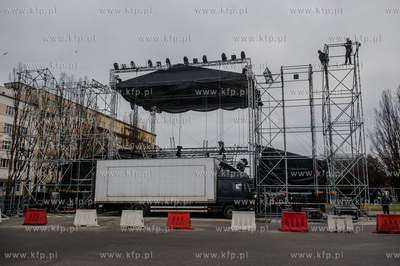 Gdynia. Skwer Kościuszki. Budowa sceny przeznaczonej...