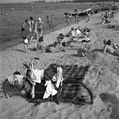 Plaża w Gdańsku Brzeźnie. 20.08.19650007056z_sierpienFot....