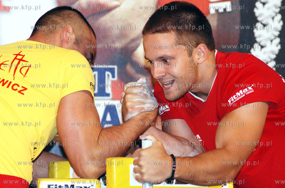 Centrum Silver Screen w Gdyni. Gala armwrestlingu zawodowego....