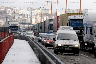 Gdynia. Nieoczekiwane opady sniegu, utrudnily zycie...
