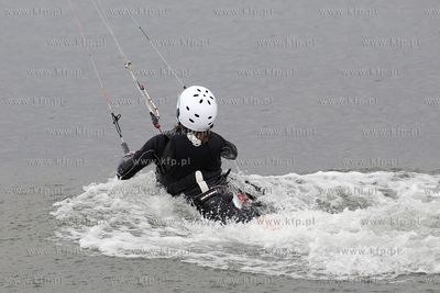 Rewa - pomorski raj dla fanow windsurfingu i kitesurfingu.
26.09.2009
fot....