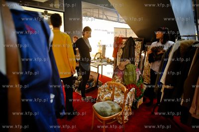 CH Medison, Przebieralnia z PRLu zorganizowana przez...