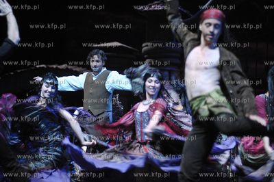 Opera Nova w Bydgoszczy operetka Johanna Straussa pt....