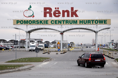 Pomorskie Centrum Hurtowe Renk.
12.04.2011
fot. Andrzej...