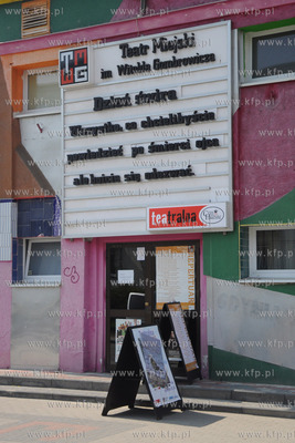 Teatr Miejski im. Witolda Gombrowicza przy ul. Bema...