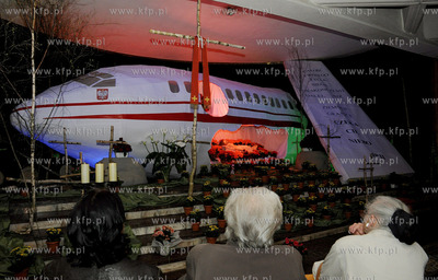 Grob Panski w kosciele Najswietszej Marii Panny Wspomozenia...