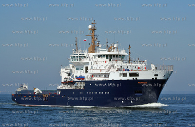 Przy pomocy sonaru, statek Pharos (zbudowany w Gdansku)...