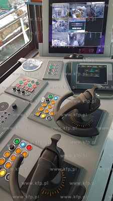 SD Tempest, holownik typu RotorTug z trzema pędnikami...