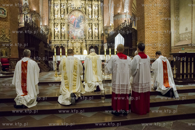 Msza Wieczerzy Pańskiej w Wielki Czwartek  inny niż...