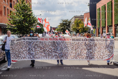 Gdańsk.  Marsz godności dla Białorusi.  Społeczna...