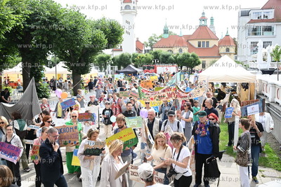 Marsz dla Zdrowia Psychicznego #poGodność i okazania...