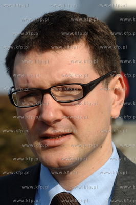 W Rafinerii Gdanksiej doszlo do wycieku w jednej z...