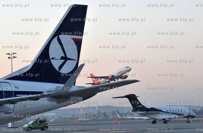 Pierwszy dzien funkcjonowania nowego terminalu T2 gdańskiego...