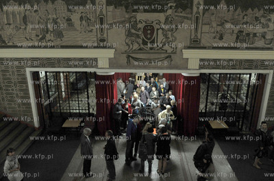 Ostatni dzien dzialalnosci kin Neptun, Kameralne i...