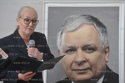 Nadanie im. Lecha Kaczynskiego sali konferencyjnej...