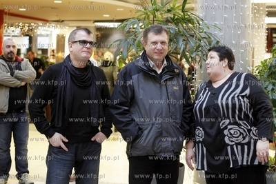 Gdansk. Centrum Handlowe Manhattan. Promocja albumu...