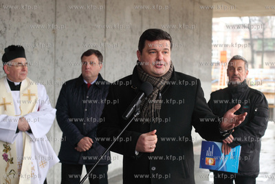 Uroczystosc wmurowania kamienia wegielnego pod budowe...