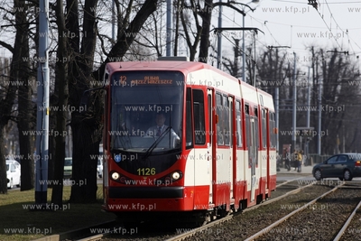 Gdańsk. Tramwaj linii 12 ( Duewag N8C z Dortmundu...