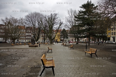 Gdańsk. Remont skweru przy ulicy Szerokiej.
10.12.2016
fot....