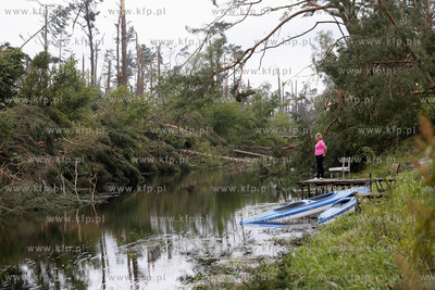 Skutki nawałnicy, która z piątku na sobotę przeszła...