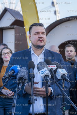 Szymon Hołownia w Gdańsku, lider Polski 2050, w ramach...