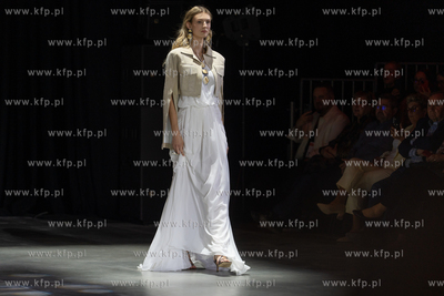 Pokaz mody i bursztynu AMBER Vibes podczas międzynarodowych...