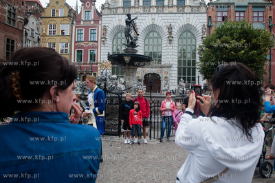 Gdansk. Dlugi Targ. Pelne turystow ulice starego miasta.
23.07.2013
fot....