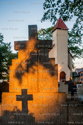 Zukowo. Cmentarz Parafialny przy ul. 3 Maja.
26.05.2014
fot....