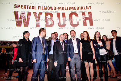 Gdansk. Byly zbiornik gazowy na terenie Polskiej Spolki...