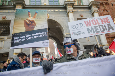 Gdansk. Manifestacja w obronie Wolnych Mediow zorganizowana...