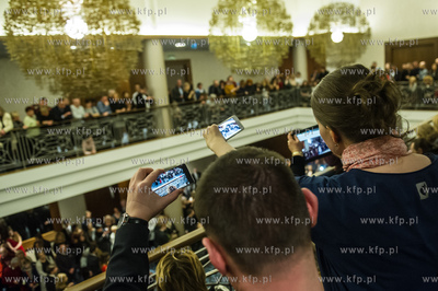 Sopot. Centrum konferencyjne hotelu Sheraton. Studniowka...