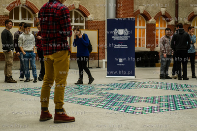 Dziedziniec im. Jana Heweliusza w Gmachu Glownym Politechniki...