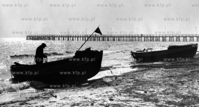 Lodzie rybackie na plazy w Gdyni - Orlowie.
25.11.1983
odb_14_05_08
Fot....