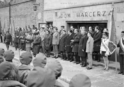 Uroczystosc przekazania odbudowanego po II wojnie swiatowej...