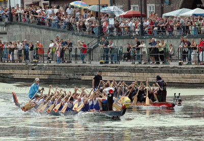 Baltic Sail Gdansk. Wyscigi smoczych lodzi na Motlawie

29.07.2006...