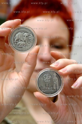 Miastko wypuscilo okazjonalna srebrna monete o nominale...