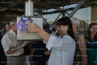 W Śródmieściu Gdyni został otwarty InfoBox, nietypowa...