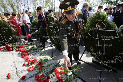 Rosja, Kaliningrad. Parada z okazji 68 rocznicy zwyciestwa...
